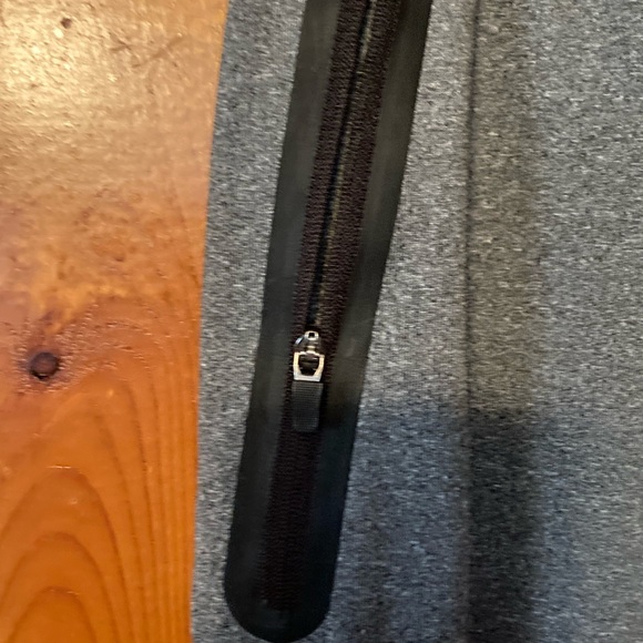 Says size small but fits like a med Unisex LEG3ND jogging pants New - Picture 4 of 6